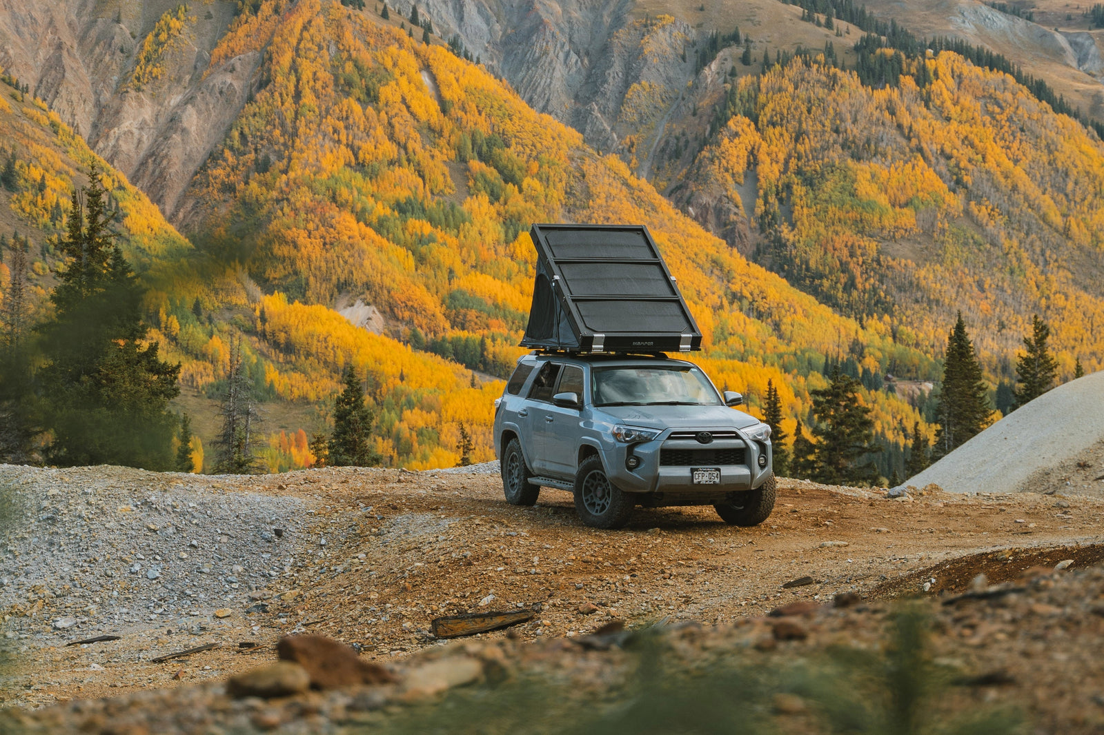 Transitioning to Fall Camping: 5 Gear Essentials for Cooler Nights and Shorter Days - iKamper