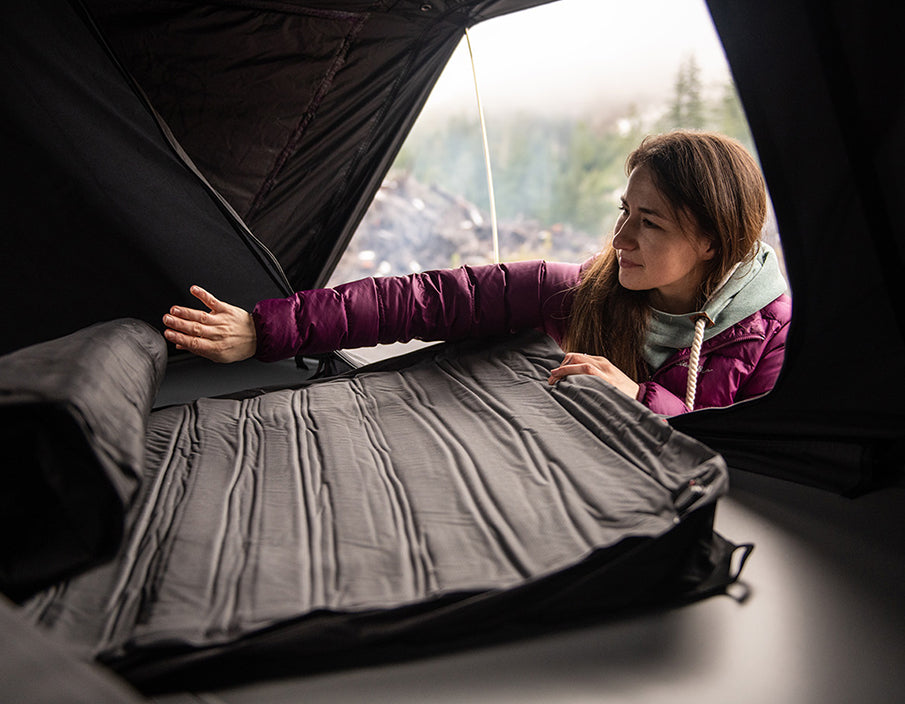 Self inflating mattress shop in roof top tent